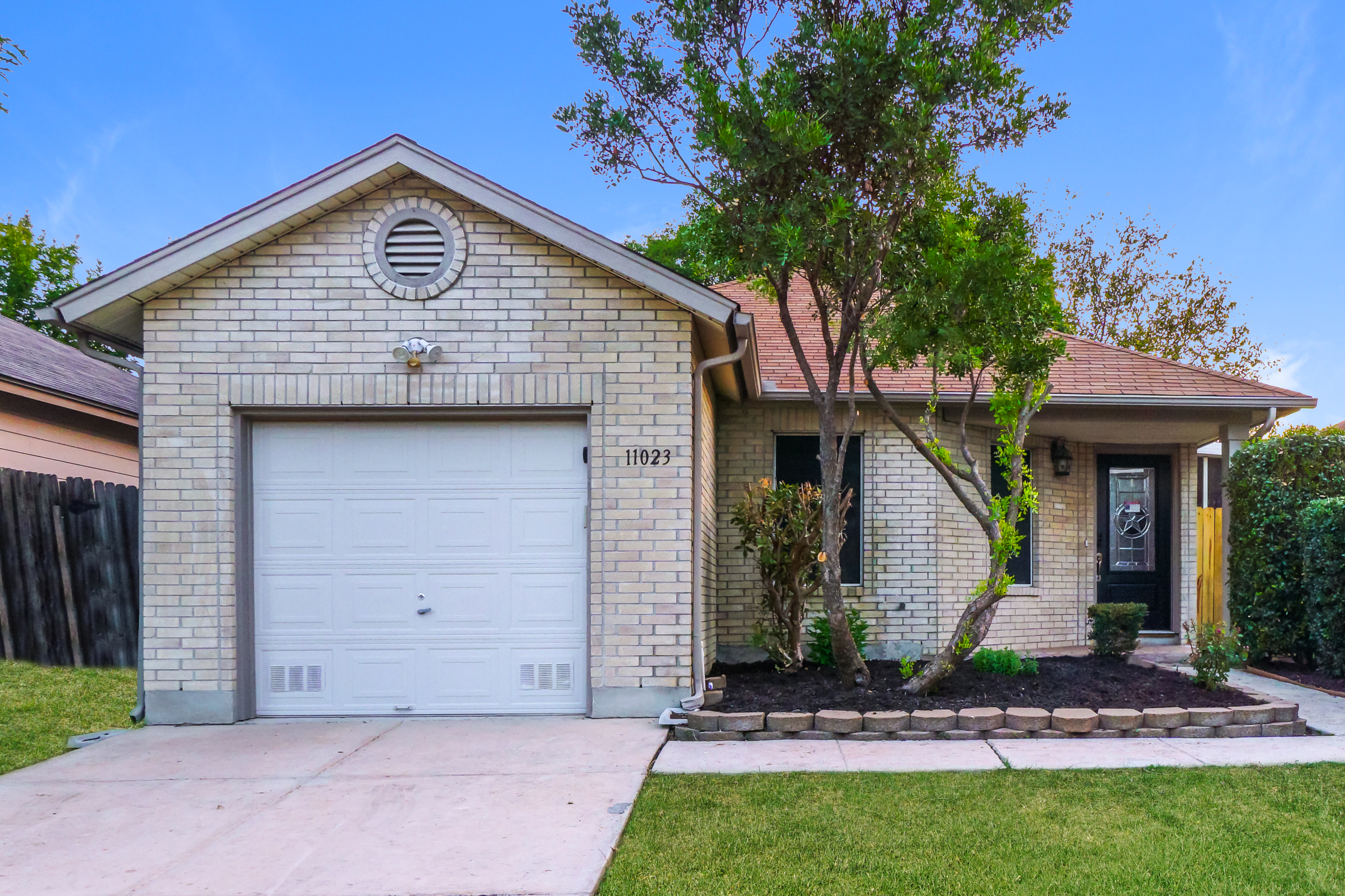 11023 TALON RUN SAN ANTONIO, TX 78254